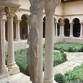 2005-09-17 10-01 Provence 126 Aix-en-Provence - St.-Saveur - Allie_Caulfield