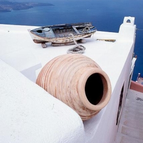 Pot and boat villa - Bruce_of_Oz
