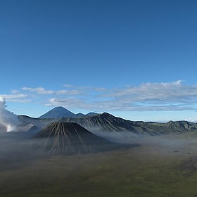 Indonesia_Java_Cemro Lawang_Sunrise over Gunung Bromo and Gunung Batok (17).jpg - swifant