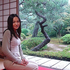 Mizuka at garden in Unryuin - Joi