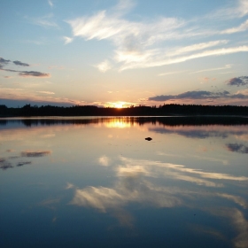 Midnight_sun_in_Lapland - ranahki