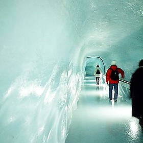Ice Palace [Jungfraujoch / Swiss] - d'n'c